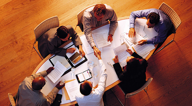 Reunião com clientes Reunião com clientes